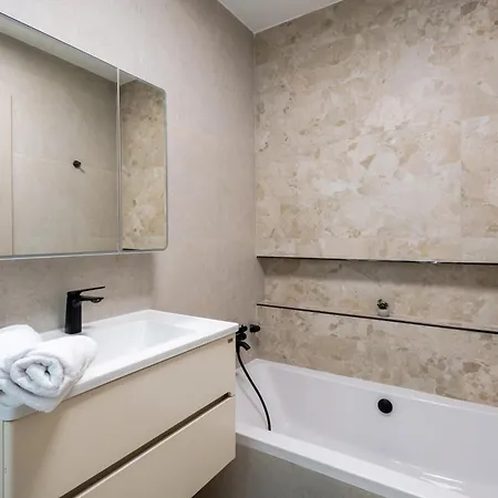 Gorgeous With Side Sea View 2 *